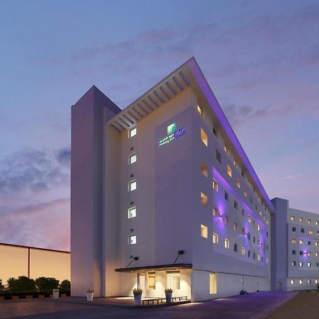 Holiday Inn Express Bengaluru Whitefield Itpl By Ihg Экстерьер фото