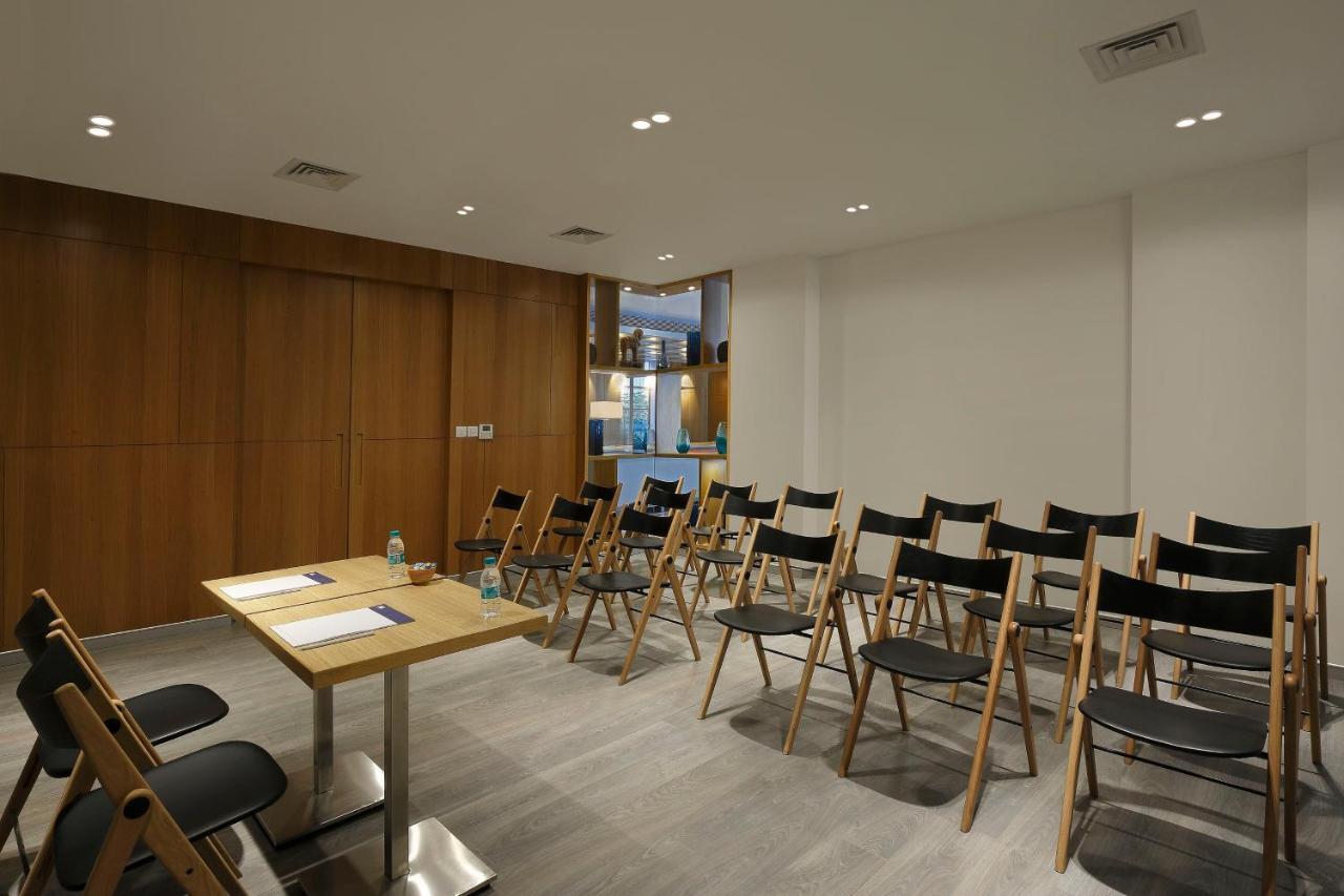 Holiday Inn Express Bengaluru Whitefield Itpl By Ihg Экстерьер фото