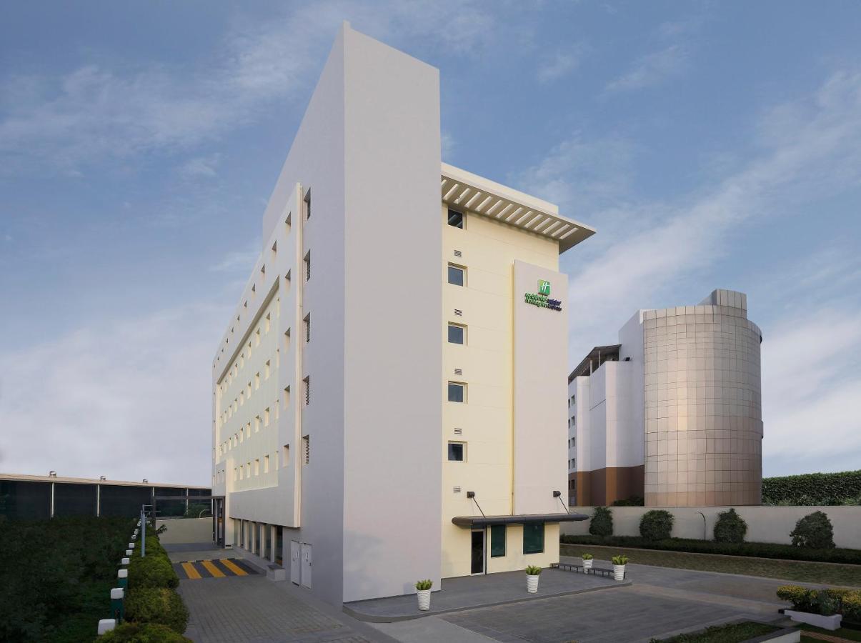 Holiday Inn Express Bengaluru Whitefield Itpl By Ihg Экстерьер фото